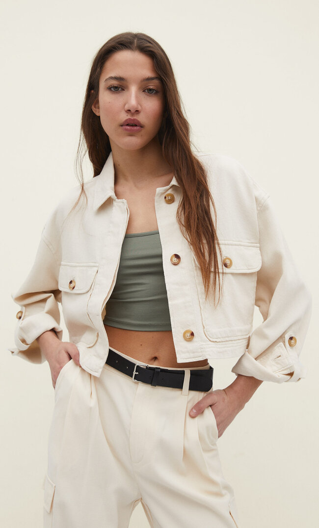 Stradivarius Rustikale Cropped-Jacke aus Twill XS