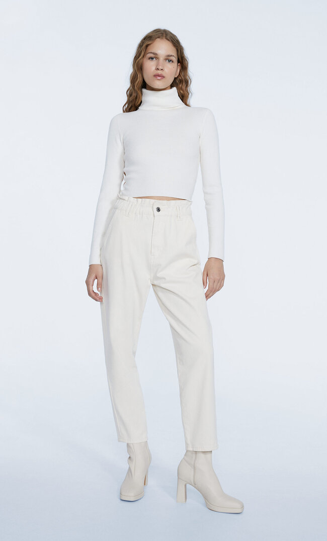 Stradivarius Baggy-Jeans aus Twill Vanille M
