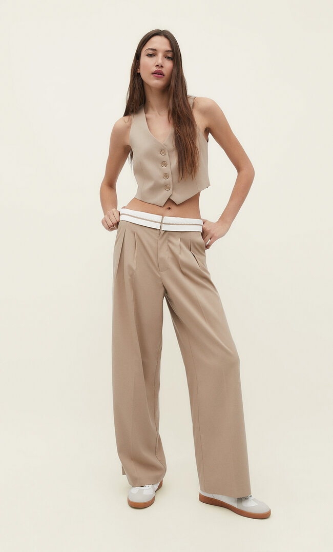 Stradivarius Pantaloni Cu Betelie Întoarsă Piatră 40 Betelie imagine megaplaza.ro