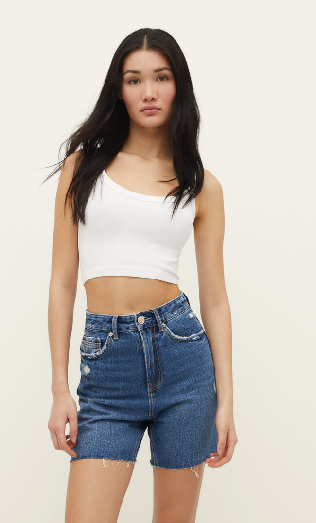 Stradivarius Pantaloni Scurți Longline Din Denim Denim Albastru Închis Mediu 36 Albastru imagine reduceri
