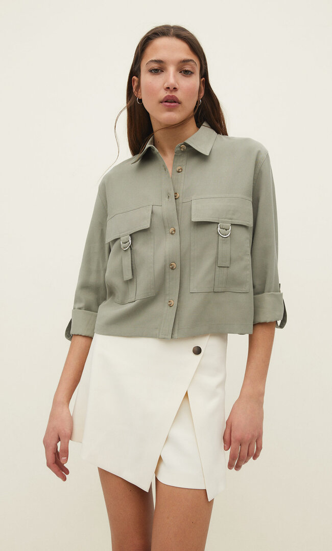 Stradivarius Kurze Utility-Hemdjacke Khaki XL
