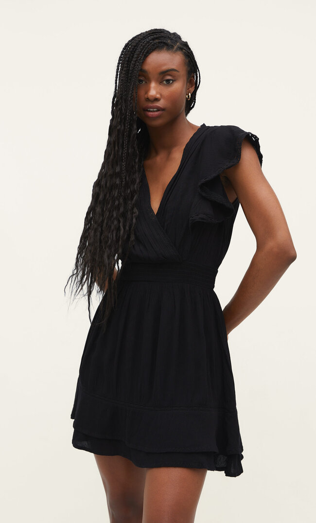 Stradivarius Kurzes Kleid Mit Volants Schwarz Xl