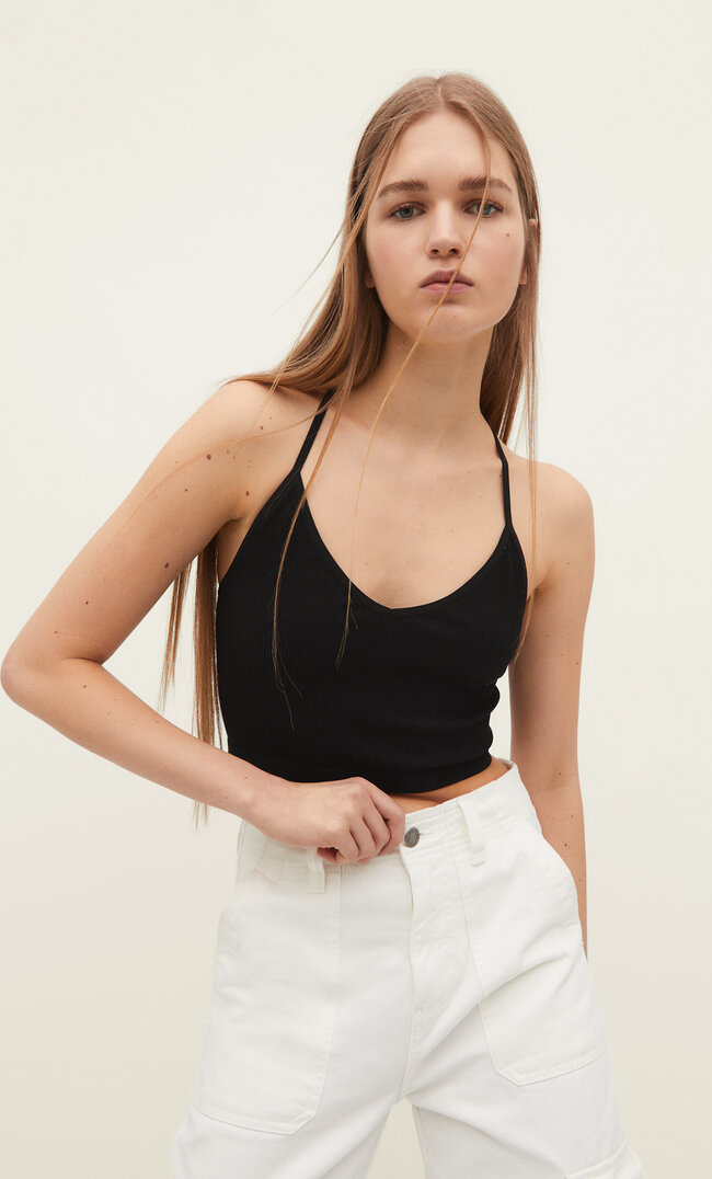 Stradivarius Bezszwowy top na ramiączkach z koronkowym wykończeniem Czarny XS
Stradivarius Bezszwowy top na ramiączkach z koronkowym wykończeniem Czarny XS