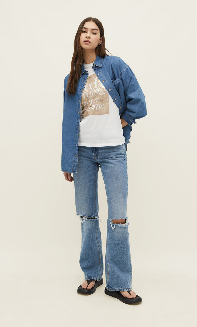 Stradivarius Goldfarbenes Shirt mit Folienprint XS