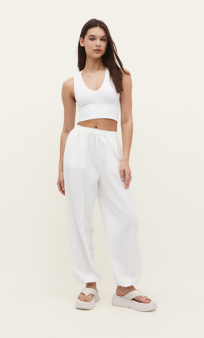 Stradivarius Bezszwowy top w jodełkę Biały L