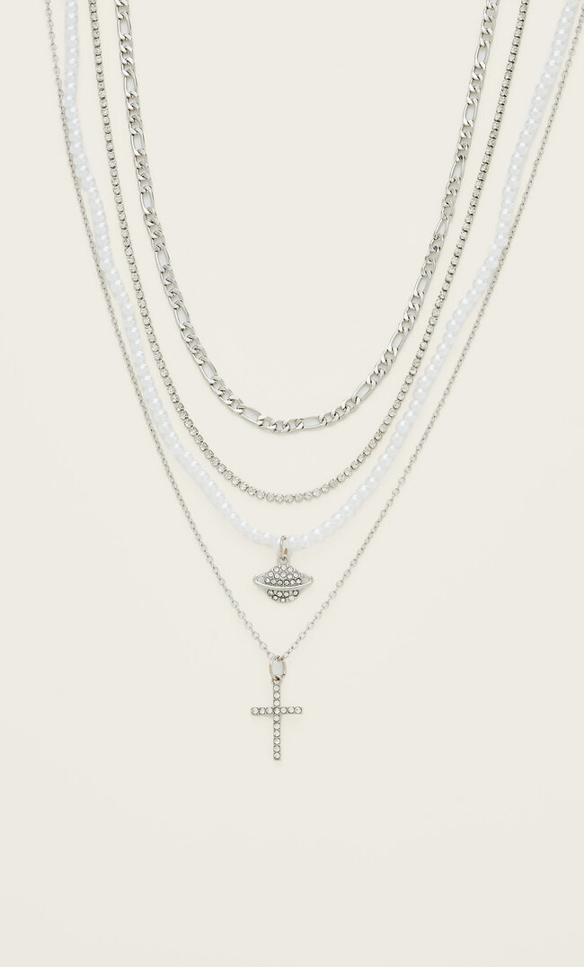 Stradivarius 4er-Set Halsketten Mit Kreuz Und Planet Mit Glitzer Grau M
Stradivarius 4er-Set Halsketten Mit Kreuz Und Planet Mit Glitzer Grau M
