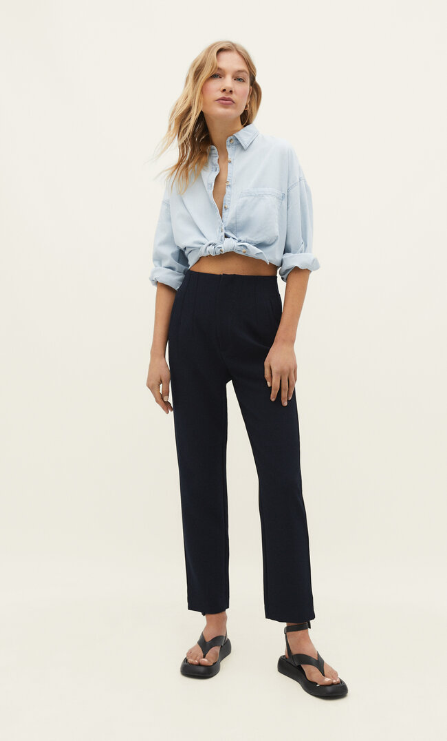 Stradivarius Pantaloni Eleganți Cu Pense Bleumarin 36 Bleumarin imagine reduceri
