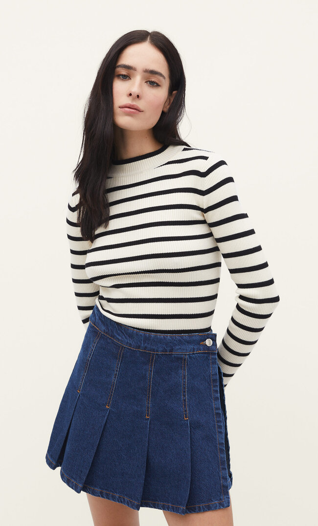 Stradivarius Pullover Mit Halbhohem Rollkragen Und Abgerundetem Saum Vanille Xs
Stradivarius Pullover Mit Halbhohem Rollkragen Und Abgerundetem Saum Vanille Xs