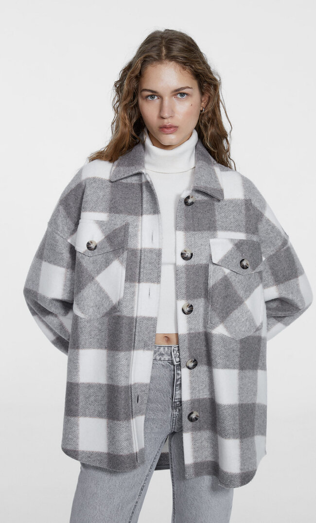 Stradivarius Karierte Hemdjacke mit aufgerautem Strickmuster Grau Melange L
Stradivarius Karierte Hemdjacke mit aufgerautem Strickmuster Grau Melange L