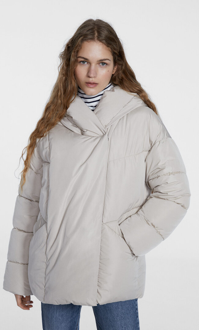 Stradivarius Oversize-Steppjacke Vanille M