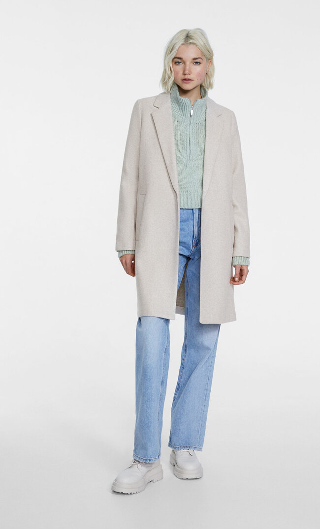 Stradivarius Melierter Strickmantel Ecru S