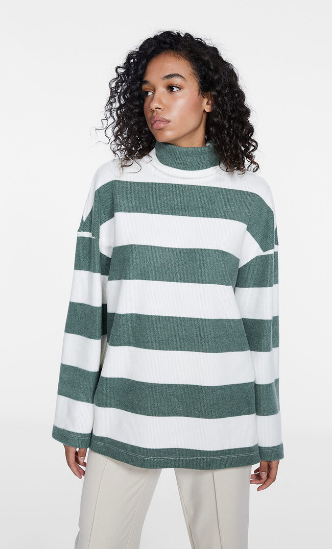 Stradivarius Aufgerautes Oversize-Shirt mit Streifen Khaki L