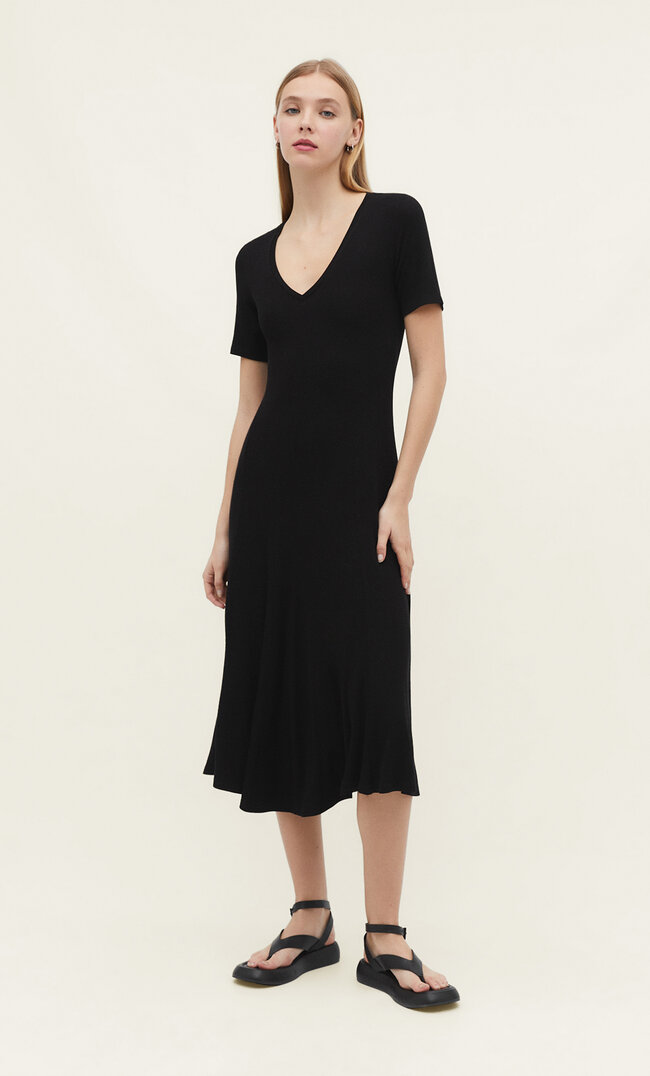Stradivarius Midikleid im Rippenstrick Schwarz XS