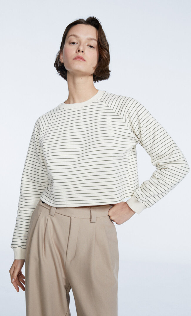 Stradivarius Krótka bluza w paski Waniliowy S