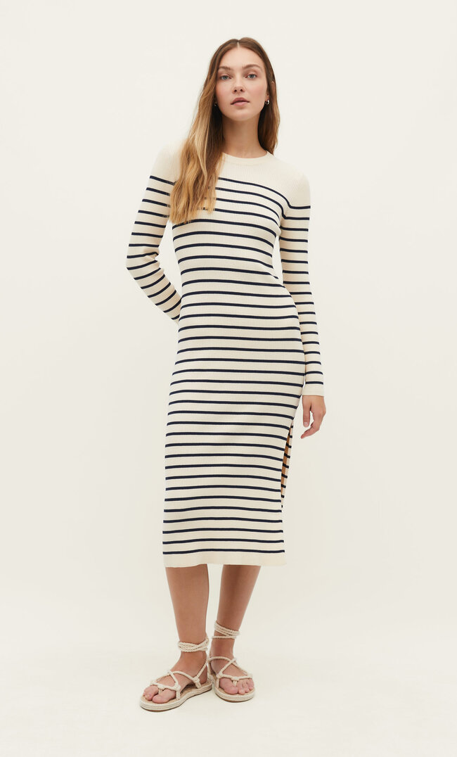 Stradivarius Sukienka dzianinowa midi Ecru XS