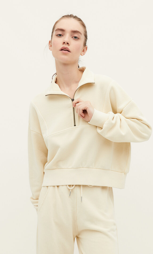 Stradivarius Sweatshirt im Washed-Look mit Reißverschluss am Kragen Vanille L
Stradivarius Sweatshirt im Washed-Look mit Reißverschluss am Kragen Vanille L
