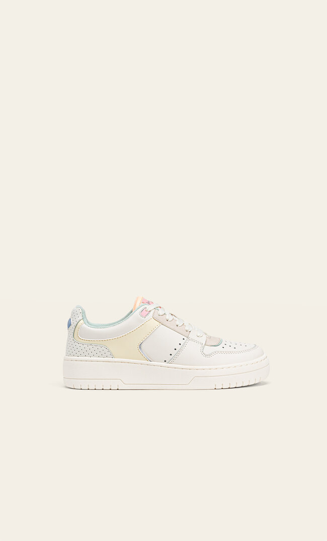 Stradivarius Sportschuh mit Details KOMBINIERT 41
