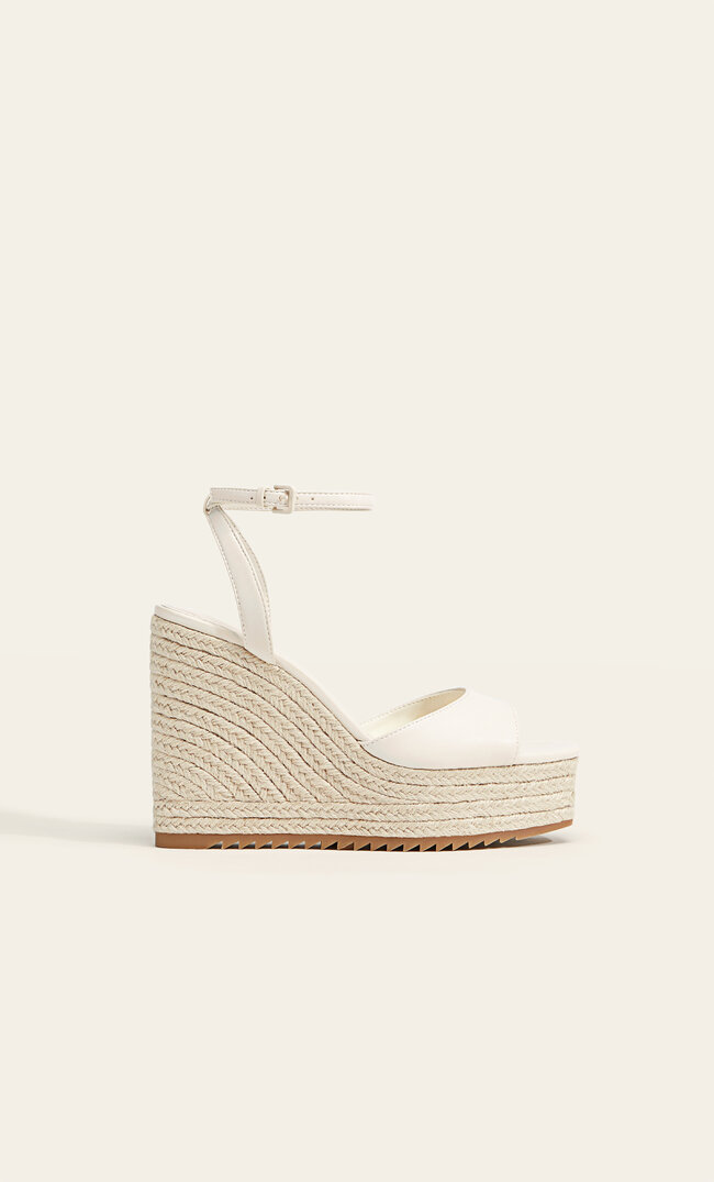 Stradivarius Espadryle na platformie z paskiem wokół kostki ECRU 39