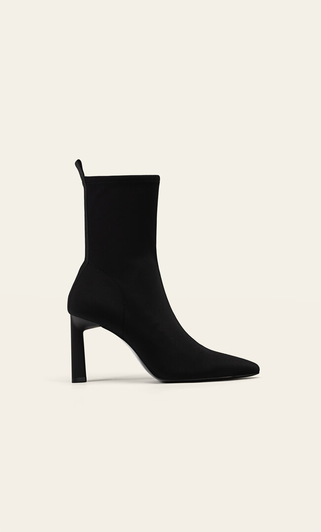 Stradivarius Fitted High-Heel Ankle Boots Black 3
