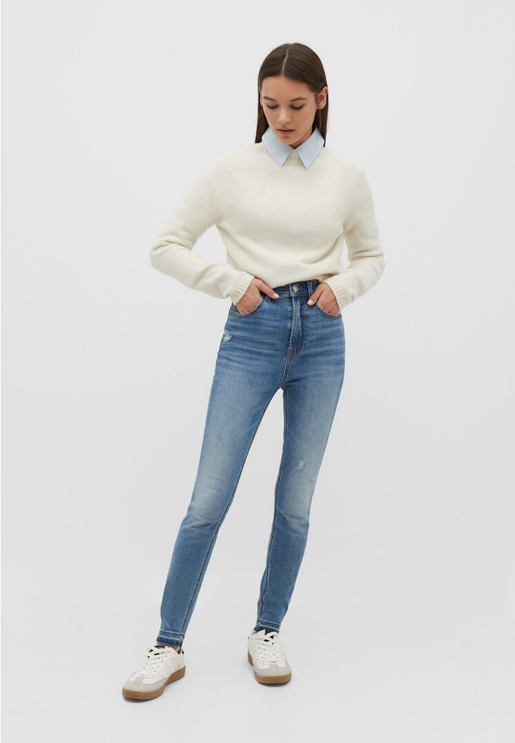 Stradivarius 1450 Jeansy typu rurki z bardzo wysokim stanem Niebieski denim 38
Stradivarius 1450 Jeansy typu rurki z bardzo wysokim stanem Niebieski denim 38