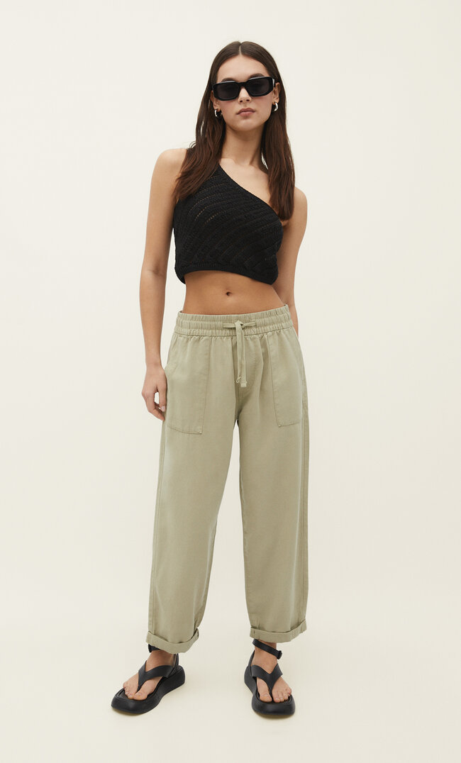 Stradivarius Fließende Twillhose Grün S