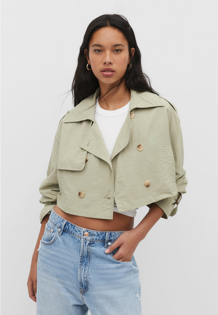 Stradivarius Kurzer Oversize-Trenchcoat in Knitteroptik Khaki M