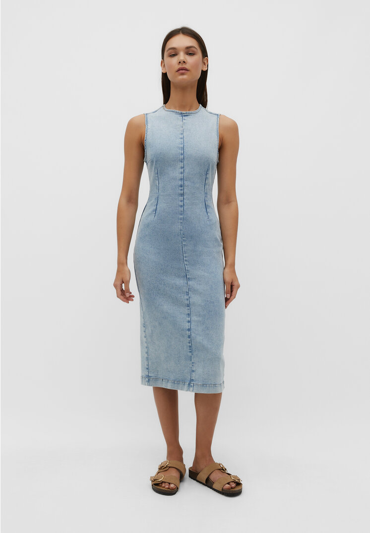Stradivarius Jeansowa sukienka średniej długości o kroju slim Niebieski denim XS
Stradivarius Jeansowa sukienka średniej długości o kroju slim Niebieski denim XS
