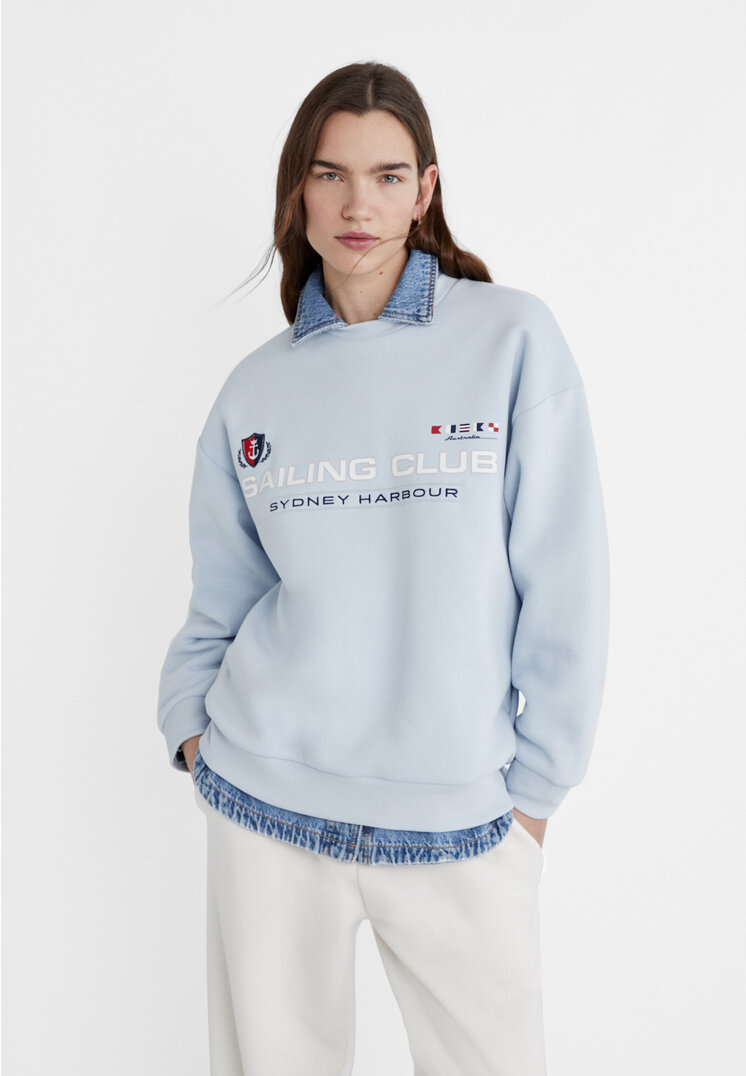 Stradivarius Sweatshirt mit Sailing-Print Himmelblau M