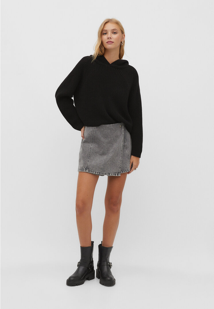 Stradivarius Dzianinowy sweter z kapturem Czarny XS