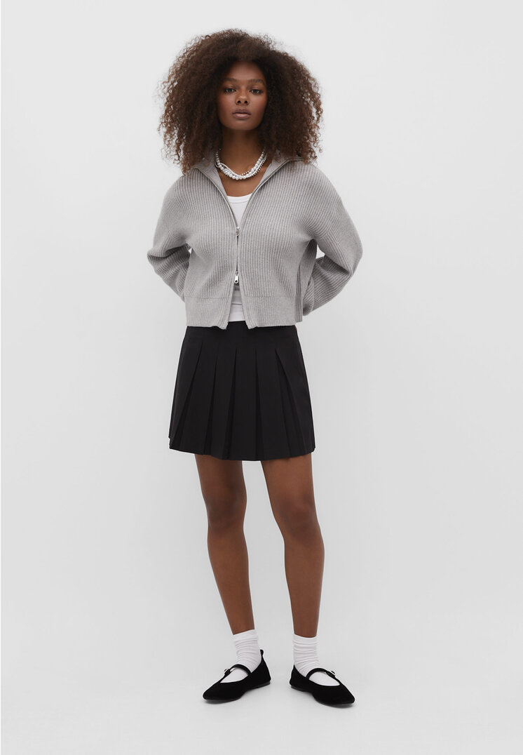 Stradivarius Strickjacke mit Reißverschluss Mittelgrau L