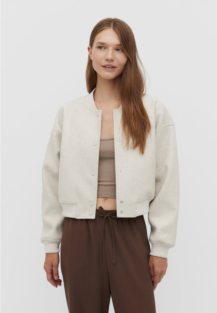 Stradivarius Weiche Bomberjacke Ecru XS
