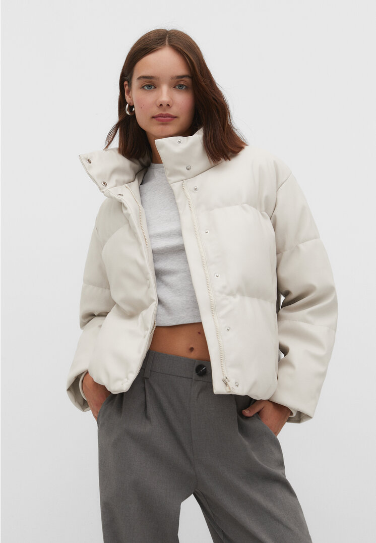 Stradivarius Gesteppte Kunstlederjacke Vanille XL