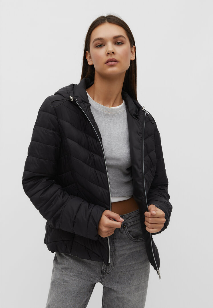 Stradivarius Steppjacke mit Kapuze Schwarz S