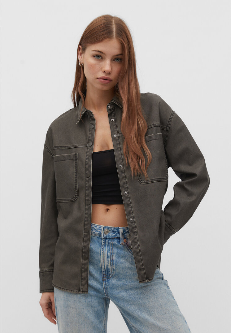 Stradivarius Hemd aus Kunstleder im Washed-Look Grau XL