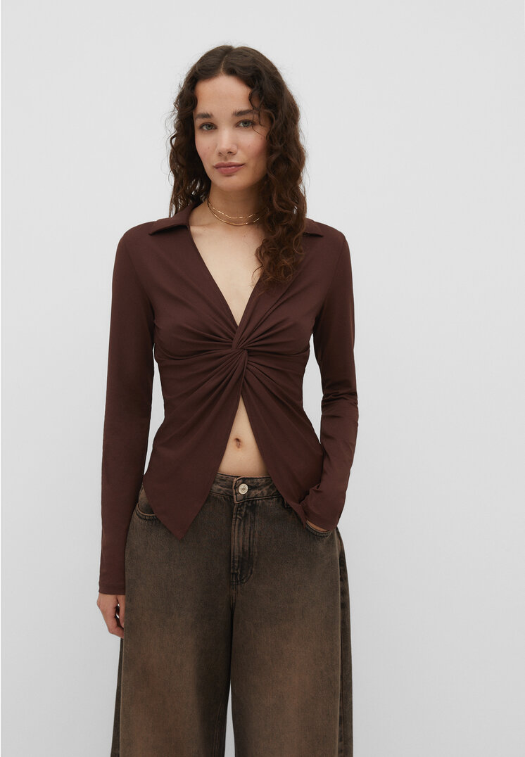 Stradivarius Bluse mit Knoten und V-Ausschnitt Braun XS