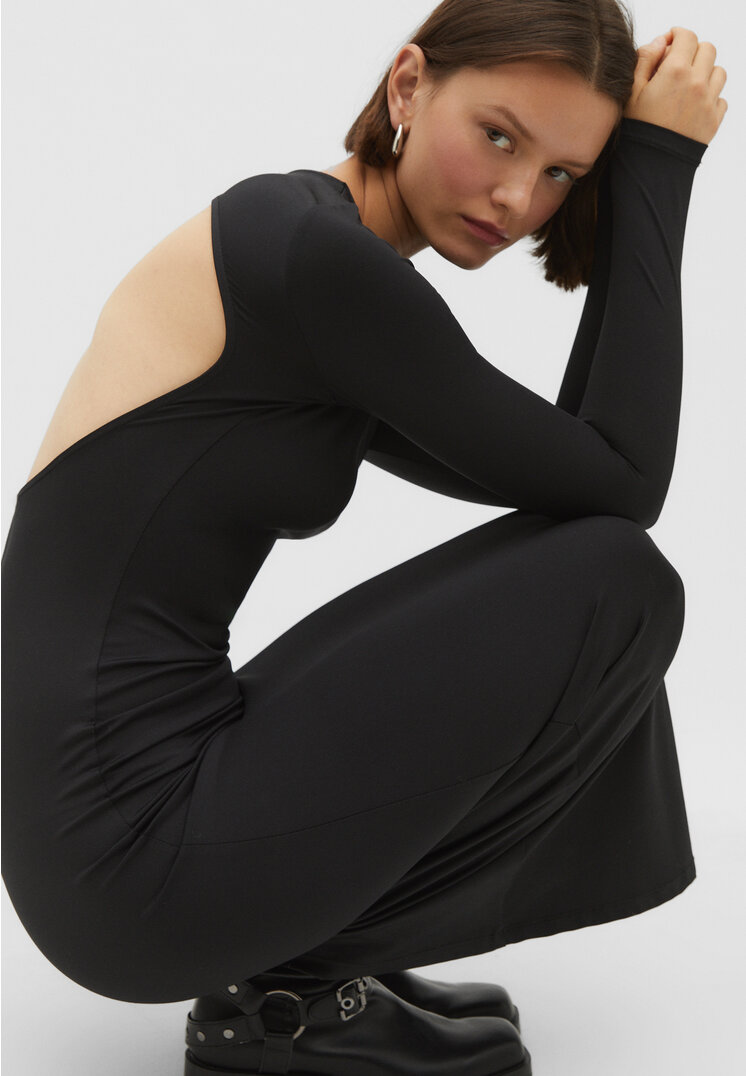 Stradivarius Langes Kleid mit freiem Rücken Schwarz S