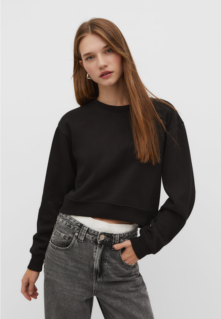 Stradivarius Basic-Sweatshirt im Cropped-Stil Schwarz XS