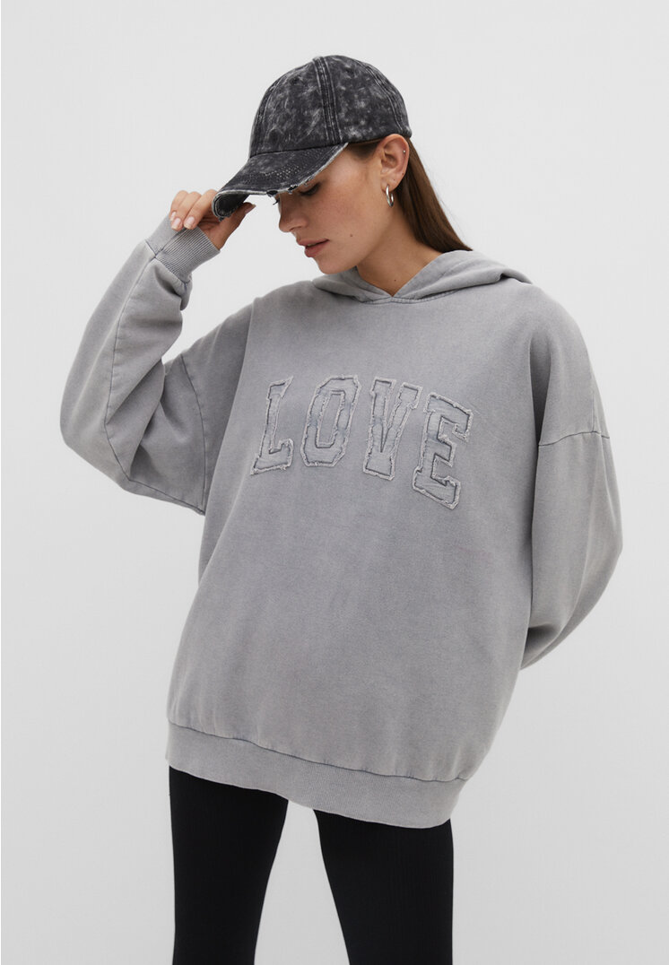 Stradivarius Hoodie mit Patch im Washed-Look Graumeliert XS