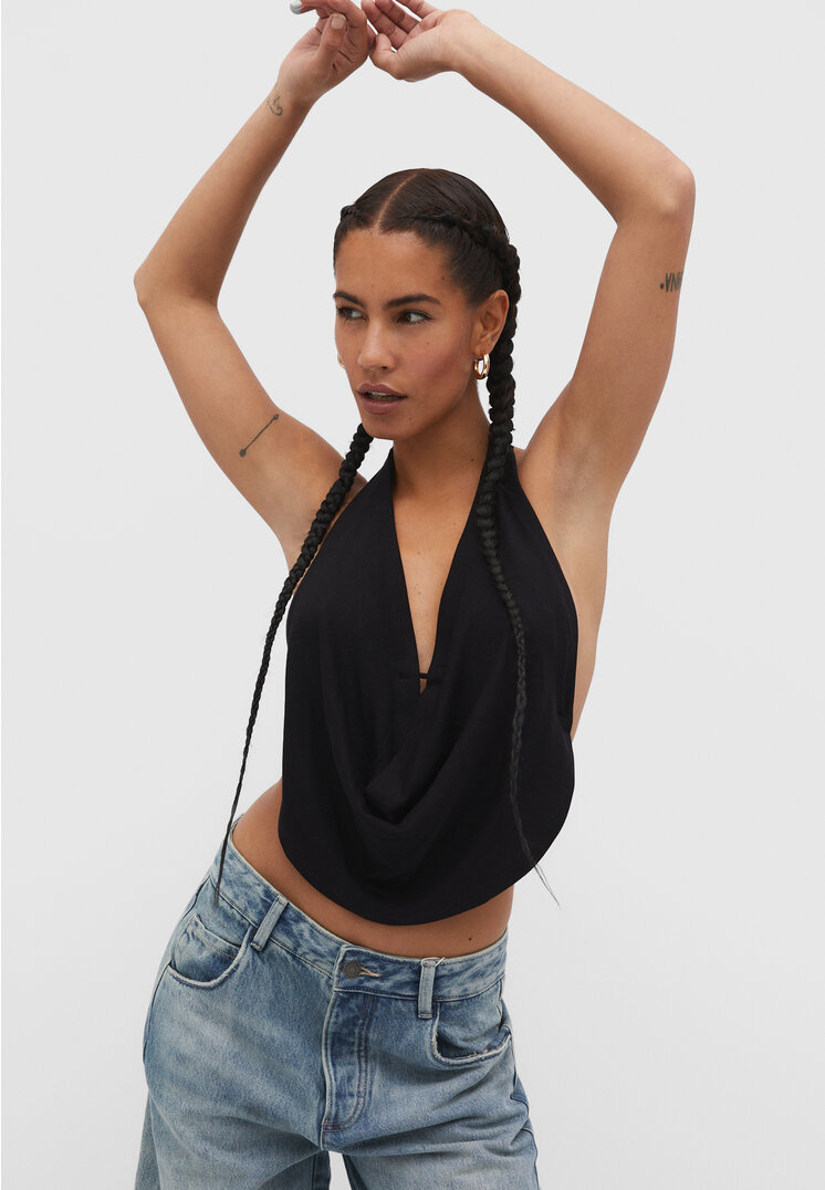 Stradivarius Neckholder-Top mit drapiertem Ausschnitt Schwarz M