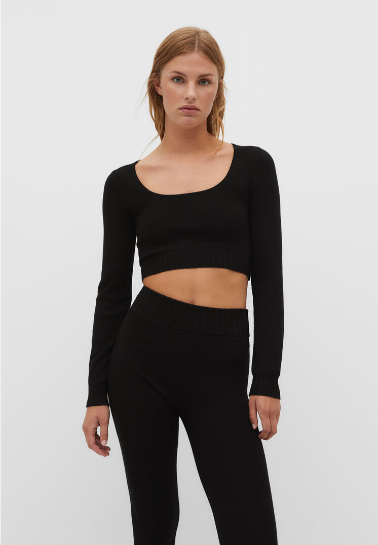 Stradivarius Krótki prążkowany sweter Czarny XL