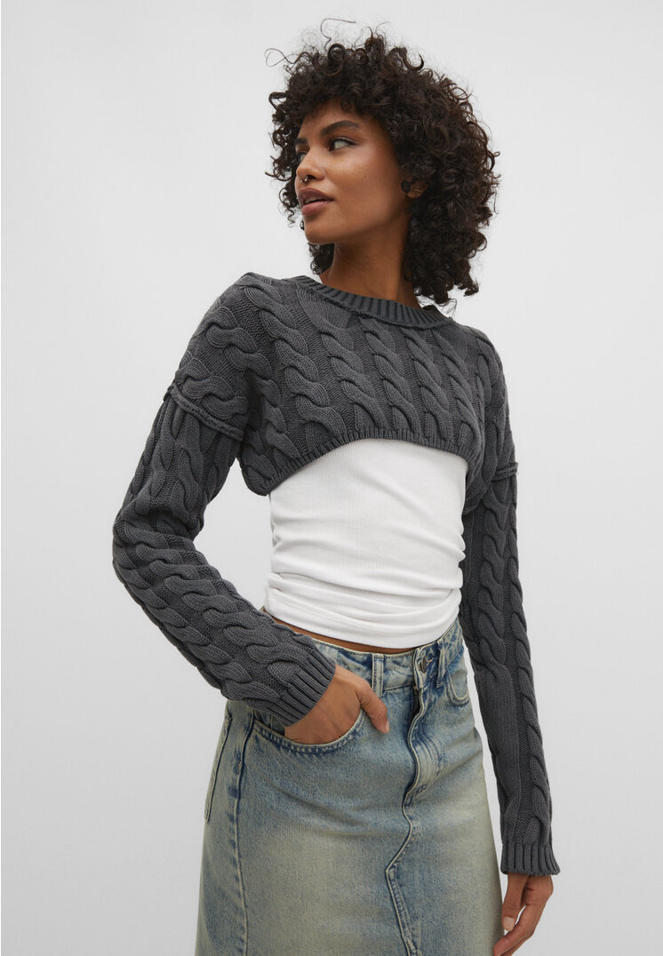 Stradivarius Flechtmusterpulli im Washed-Look Grau L