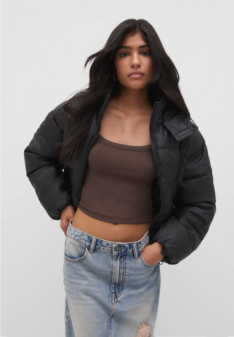 Stradivarius Jacke aus Kunstleder mit Kapuze Schwarz XL