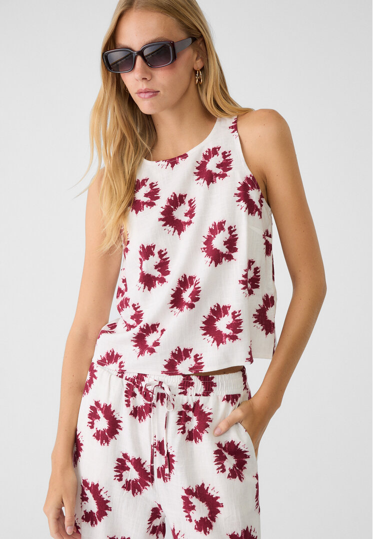 Stradivarius Fließendes Racerback-Top mit Print und Leinen Granatrot XL
Stradivarius Fließendes Racerback-Top mit Print und Leinen Granatrot XL