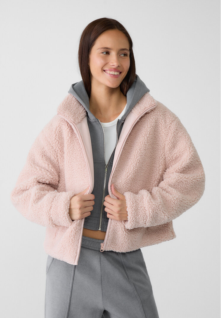 Stradivarius Jacke mit Reißverschluss aus Lammfellimitat Puderrosa M
Stradivarius Jacke mit Reißverschluss aus Lammfellimitat Puderrosa M