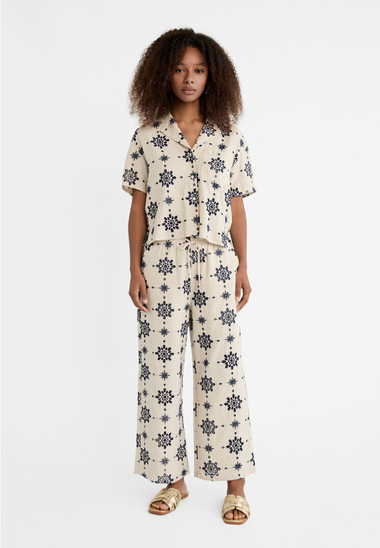 Stradivarius Haftowane spodnie culotte Waniliowy L