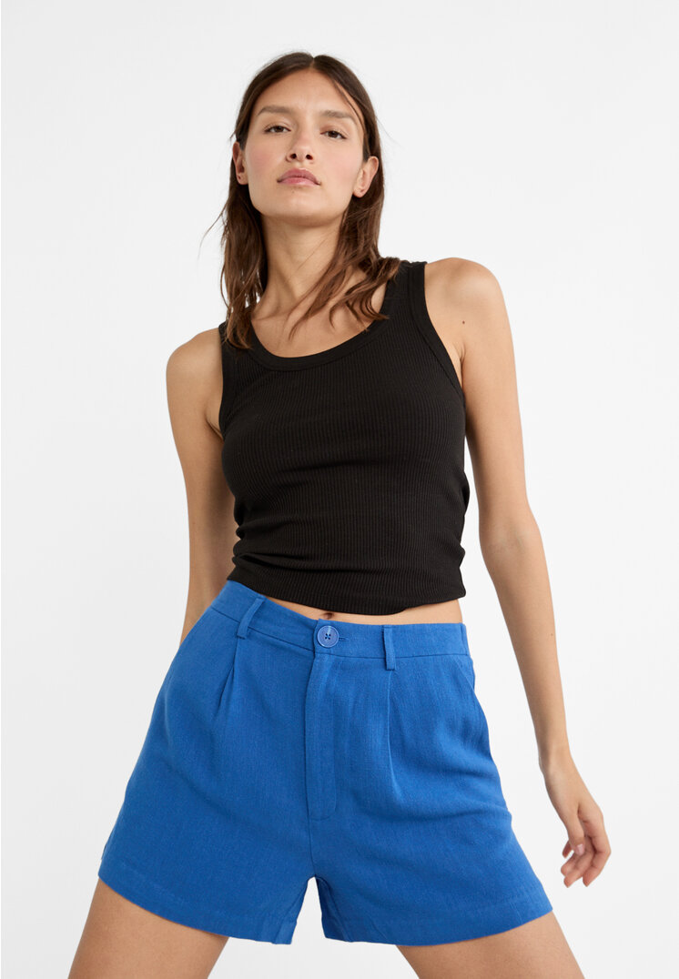 Stradivarius Fließende Shorts mit Zierfalten und Leinen Blau 44