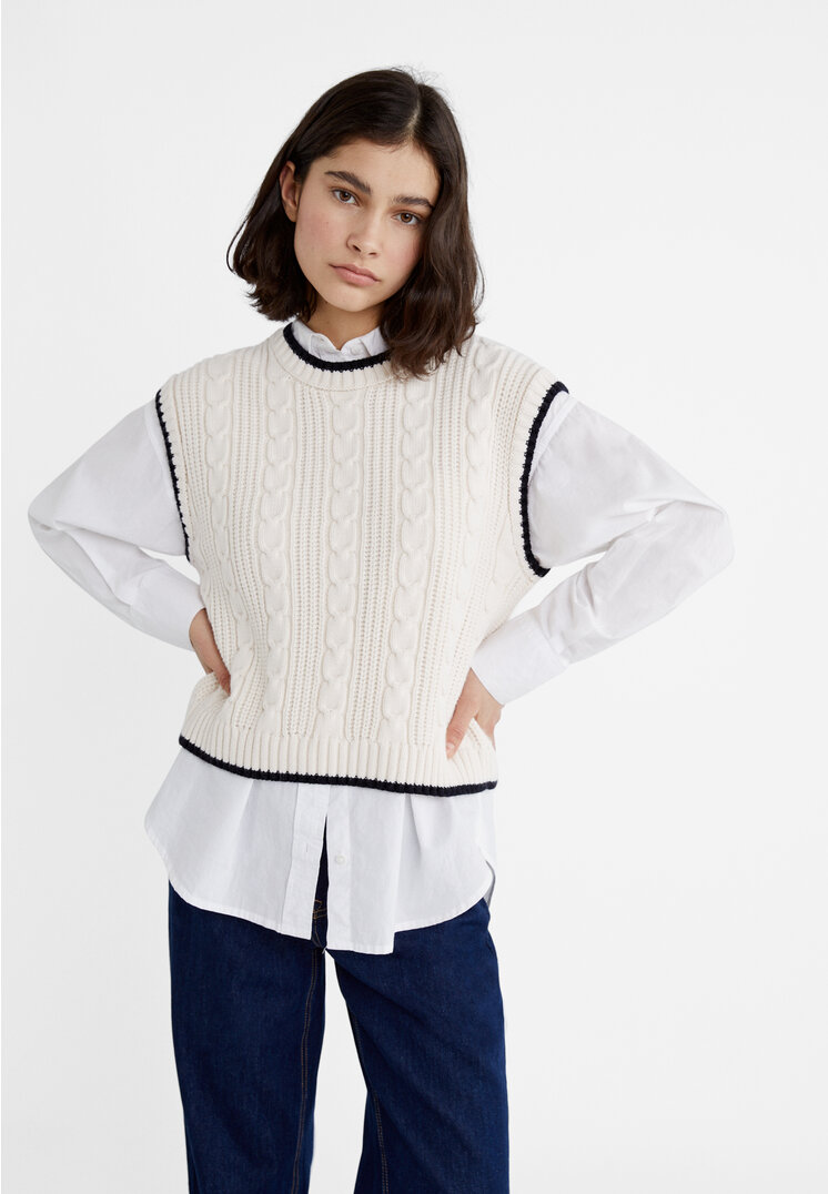 Stradivarius Strickweste mit Zopfmuster Vanille XL