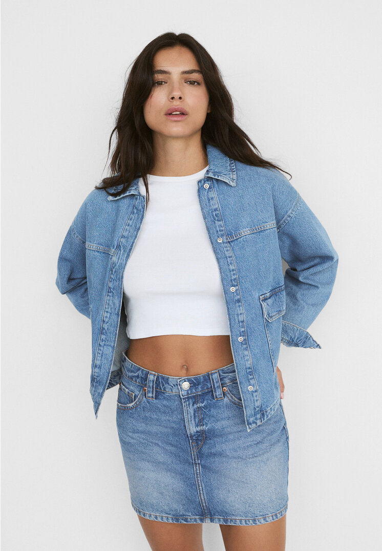 Stradivarius Jeansowa koszula wierzchnia oversize z kieszeniami z przodu Denim S
Stradivarius Jeansowa koszula wierzchnia oversize z kieszeniami z przodu Denim S