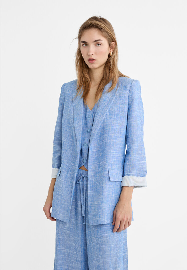 Stradivarius Offener fließender Blazer mit Leinenanteil Mittelblau XL
Stradivarius Offener fließender Blazer mit Leinenanteil Mittelblau XL