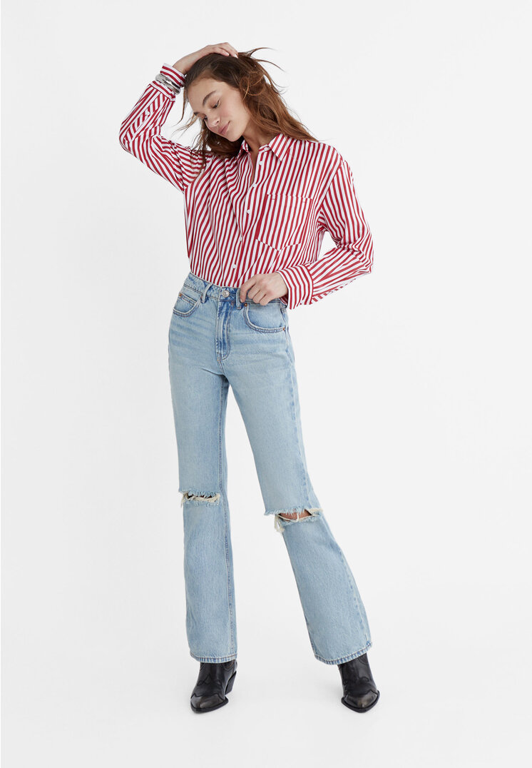 Stradivarius Rozszerzane jeansy w stylu vintage Denimowy wielokrotnie farbowany 34
Stradivarius Rozszerzane jeansy w stylu vintage Denimowy wielokrotnie farbowany 34